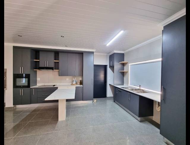 2 BEDROOM HOUSE FOR SALE IN PARADISE COAST
